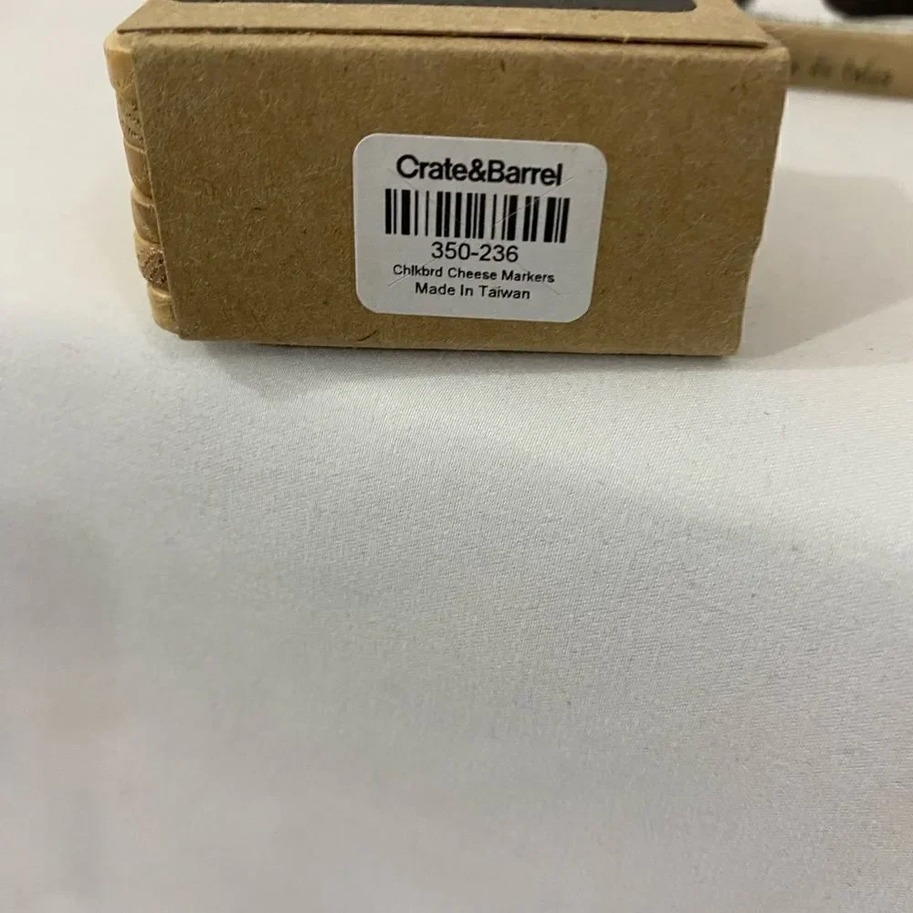 NWT Crate & Barrel Charcuterie Chalkboard Cheese Markers